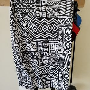 Black & white skirt
